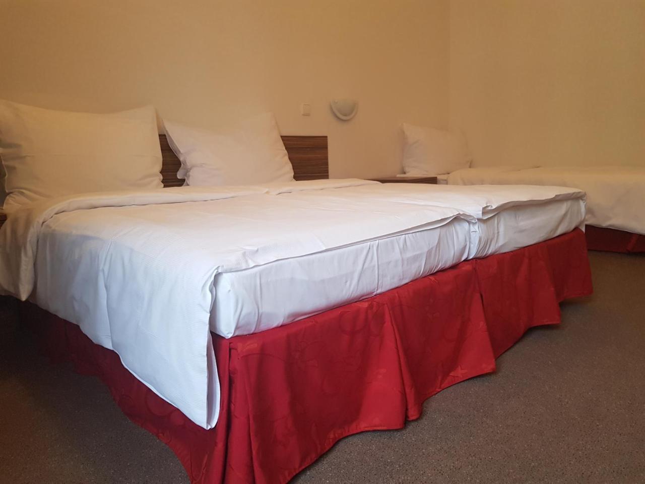 B&B Hotel Praha Novy Jicin Exterior photo